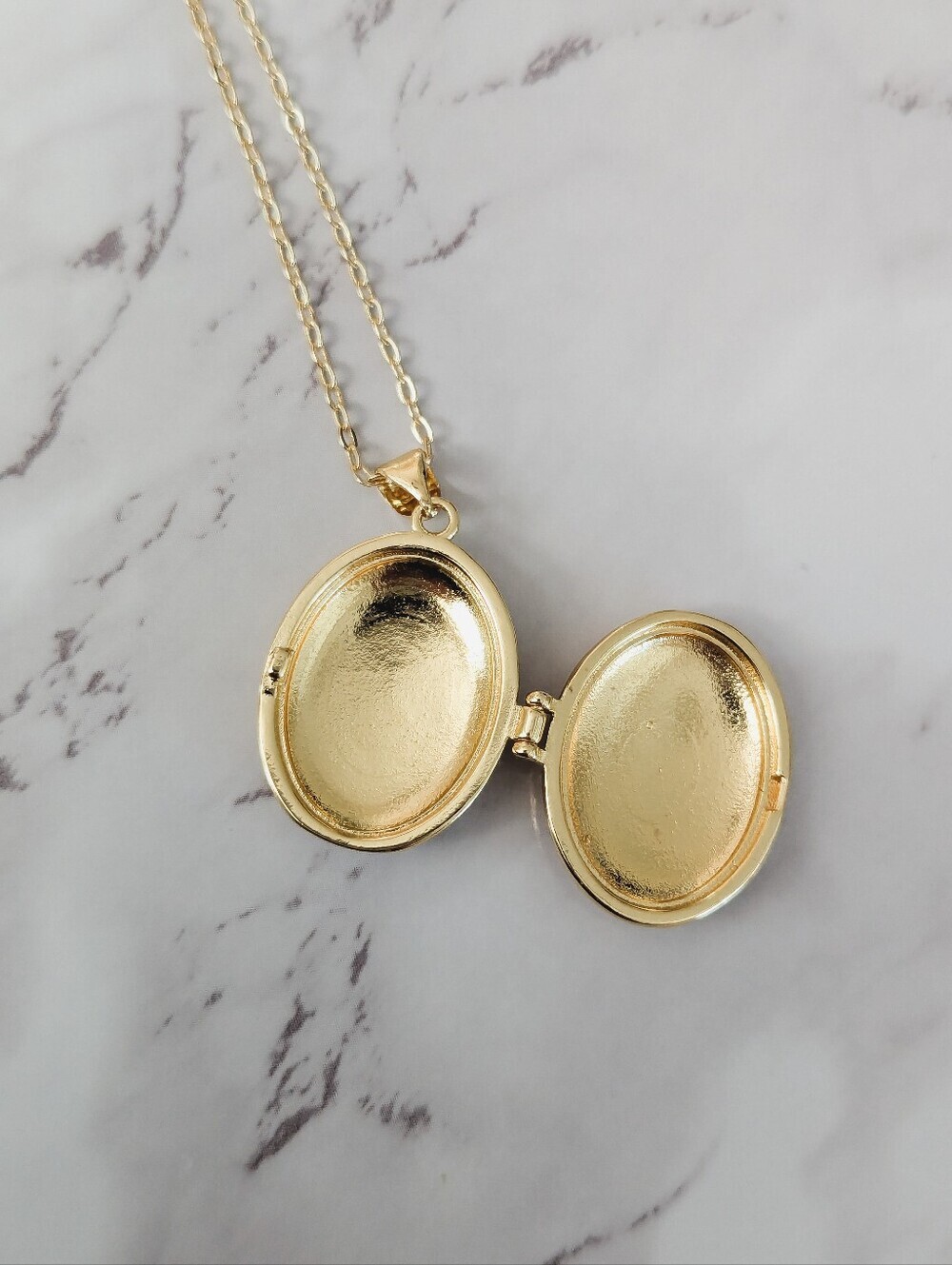 Floral Enamel Photo Locket Necklace Gold Tone Pink Flower Keepsake Pendant - Picture 7 of 8
